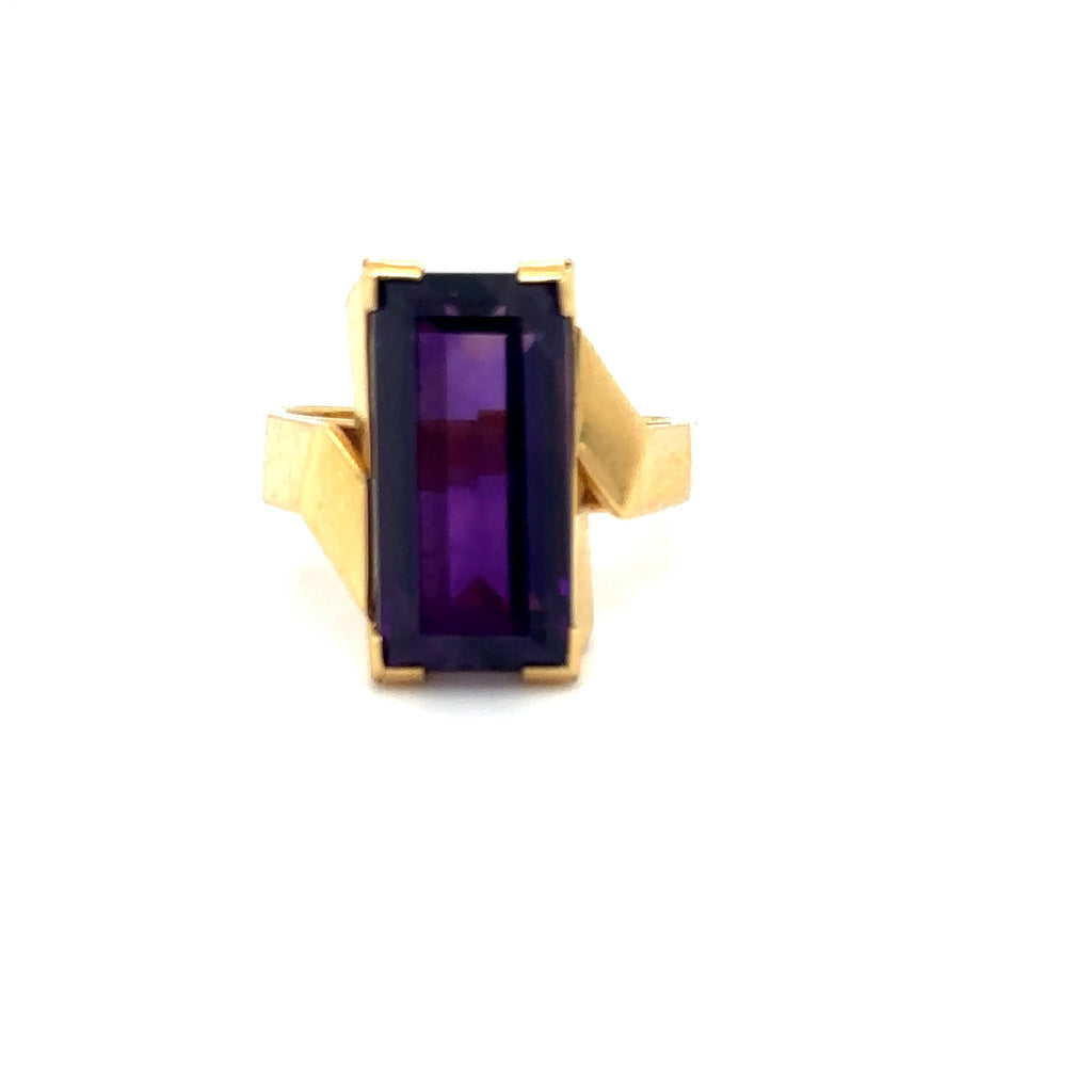 A Baguette Cut Amethyst Ring - Ancient & W